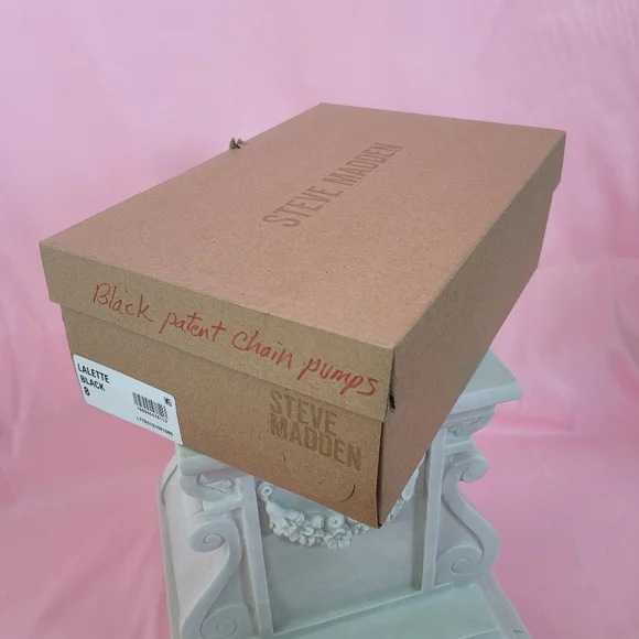 Steve Madden Black Chain Patent Leather Heels, size 8 - Picture 6 of 6